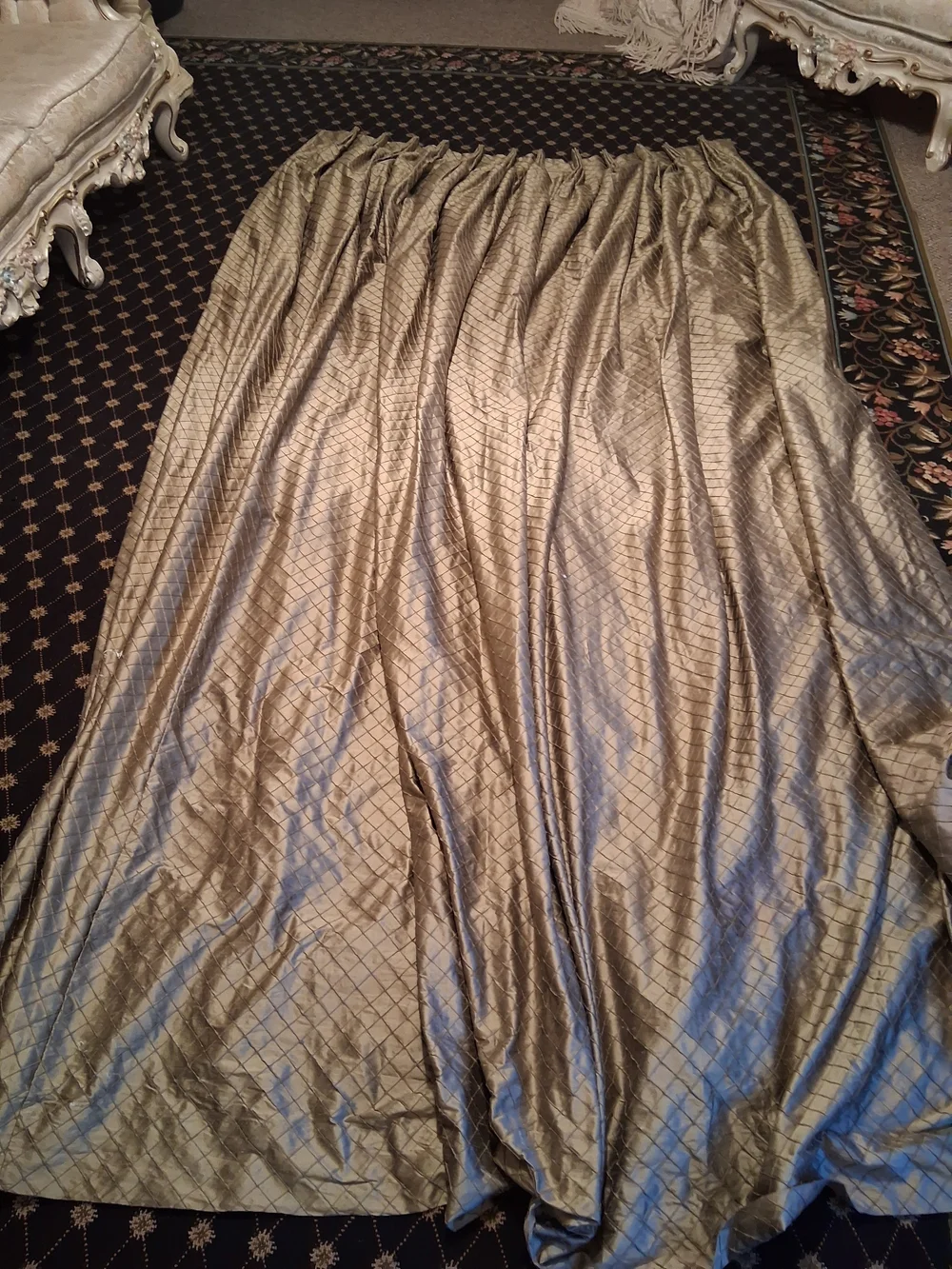 SILK TAFRTTA CUSTOM CURTAINS PAID 14000 PER ROOM SELLING SEPERATELY